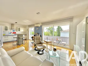 Apartment in Sanary-sur-Mer (83110)