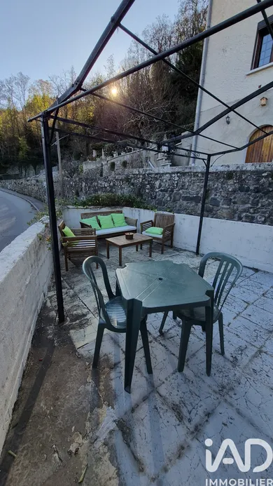 Village house in Pont-de-Labeaume (07380)