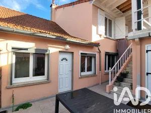 House at Moulins (03000)