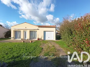 House at Saintes (17100)