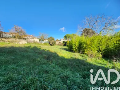 Terrain à bâtir à Champniers (16430)