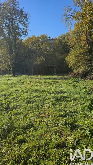 Building plot at Saujon (17600)