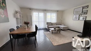 Apartment at Montigny-le-Bretonneux (78180)