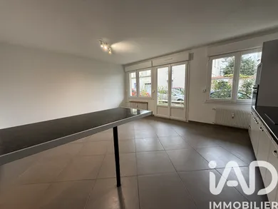 Apartment in Reims (51100)
