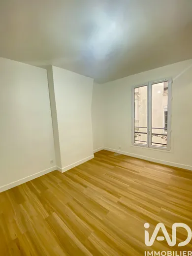Apartment in Paris (75018)