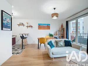 Apartment at Combs-la-Ville (77380)