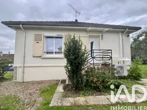 Traditional house in Saint-Léger-des-Vignes (58300)