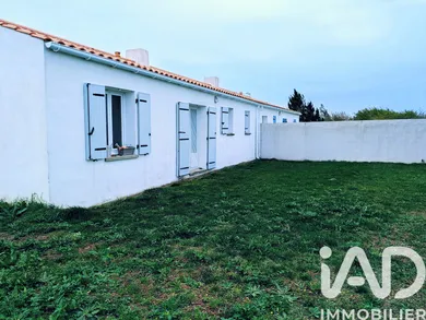 Village house in Bouin (85230)