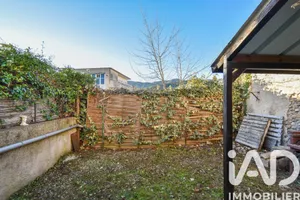 Apartment in Roquevaire (13360)