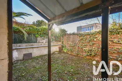 Apartment in Roquevaire (13360)