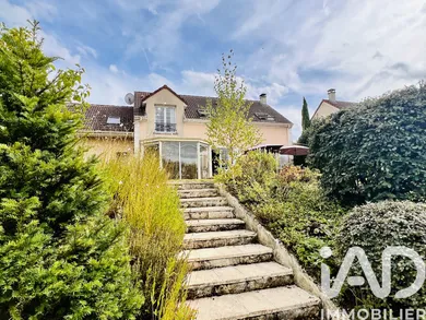 Maison à Verneuil-sur-Seine (78480)