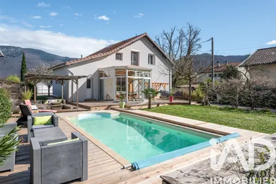 House at Vif (38450)