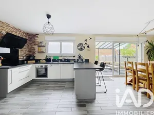 Pavillon à Roost-Warendin (59286)