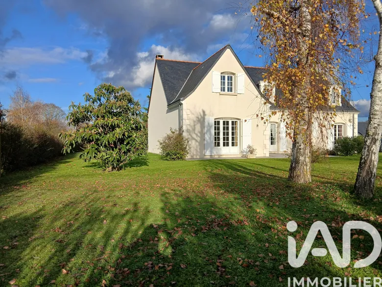 Maison 5 pièces 228 m² · à Chinon · 228 m² · 392 000 €
