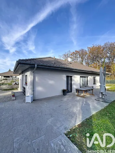 Pavillon à Saint-Germain-sur-Rhône (74910)