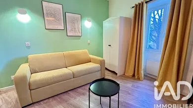 Apartment in Hyères (83400)