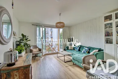 Apartment in Montmorency (95160)