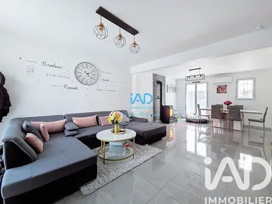 House in Jouy-le-Châtel (77970)