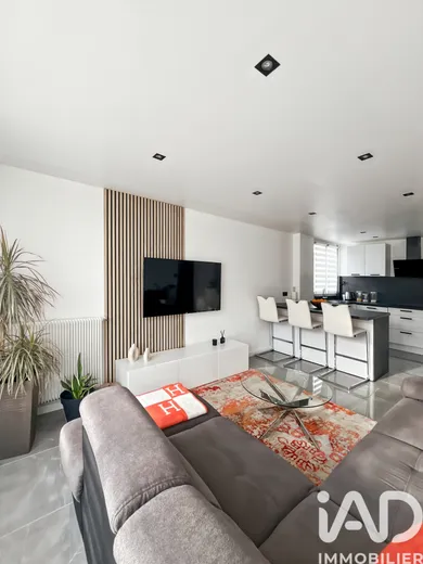Apartment in Combs-la-Ville (77380)