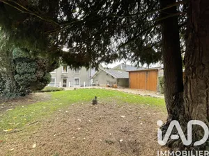 Maison de village à Châteauneuf-la-Forêt (87130)