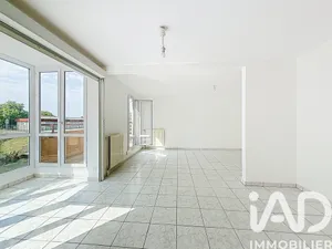 Apartment at Moissy-Cramayel (77550)