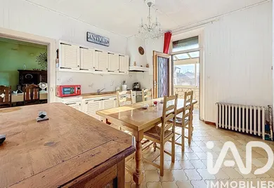 Maison de village à Saint-Hilaire-le-Grand (51600)