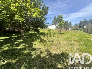 Building plot at Saint-Pierre (97410)