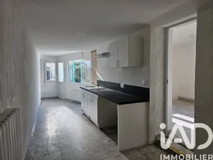 Immeuble à Épernon (28230)