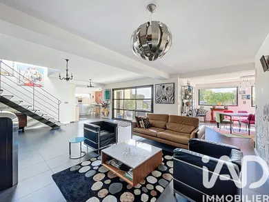 Architectural house at Betton (35830)