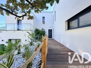 House at Solliès-Toucas (83210)