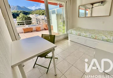 Apartment in Menton (06500)
