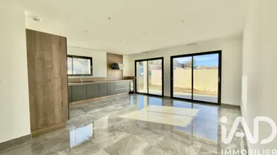 Maison traditionnelle à Thézan-des-Corbières (11200)