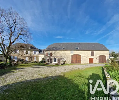 House at Nespouls (19600)