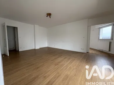 Apartment in Nantes (44300)