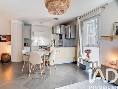 Apartment in Fontenay-le-Fleury (78330)