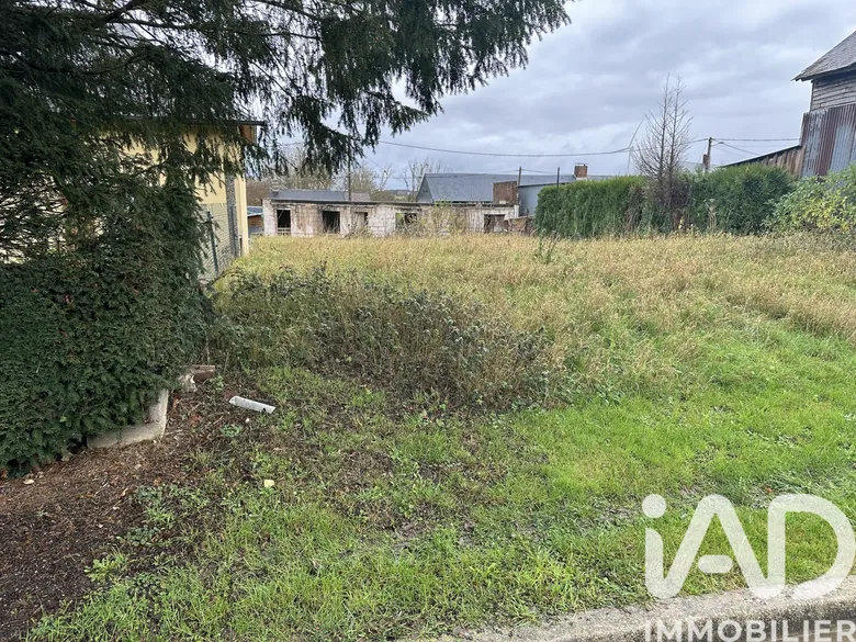 Terrain à Dargies (60210) · 32 000 €