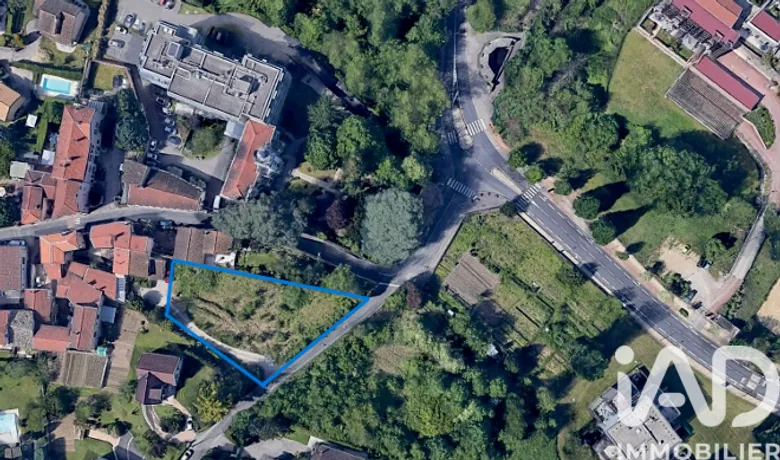 Terrain 1378 m² · à Irigny · 850 000 €