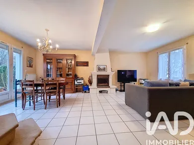 Traditional house at Chevry-Cossigny (77173)