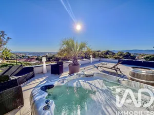 Apartment at Fréjus (83600)