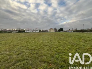 Land at Vacquiers (31340)