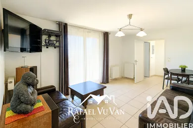 Apartment in Bobigny (93000)