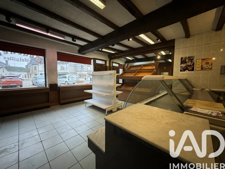 Immeuble 70 m² · à Dangeau · 70 m² · 110 000 €