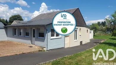 House at Neuvic (19160)