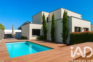 Architectural house at Betton (35830)