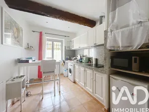 Apartment in Aix-en-Provence (13100)