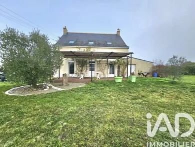 House at Pernay (37230)