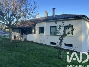 Maison traditionnelle à Branne (33420)