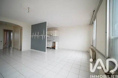 Apartment in Asnières-sur-Seine (92600)