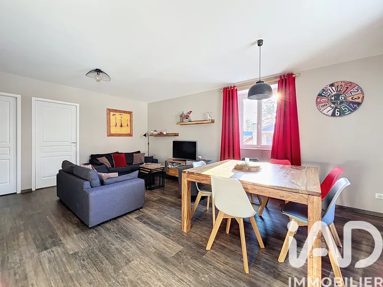 Appartement 4 pièces 72 m² · à Lélex · 71,5 m² · 210 000 €