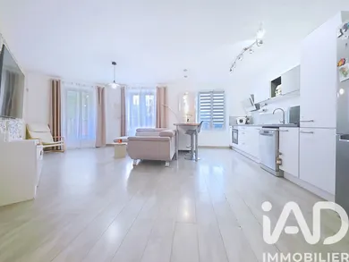 Appartement à Émerainville (77184)